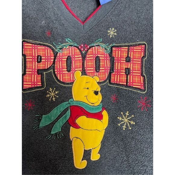 Vintage Y2k Disney Winnie the Pooh Christmas Sweater - Picture 2 of 4